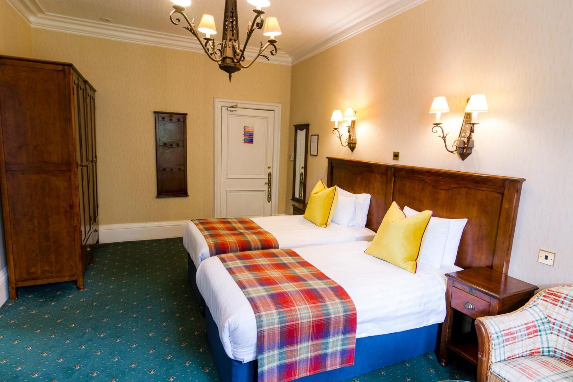 Pine Trees Hotel Pitlochry Dış mekan fotoğraf